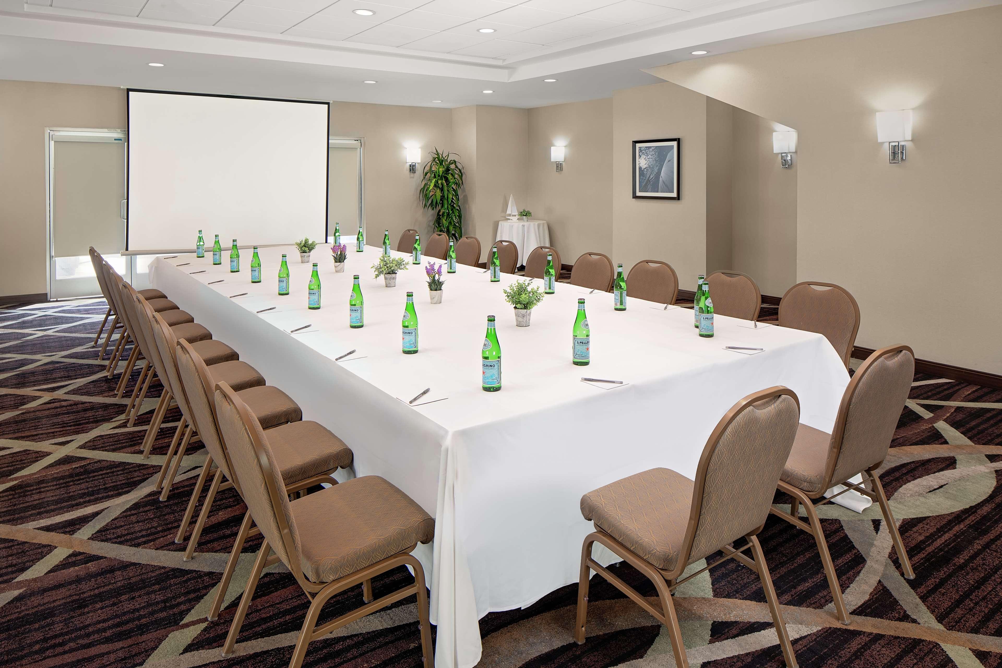 Hilton Garden Angeles Marina Del Rey Hotel 3*