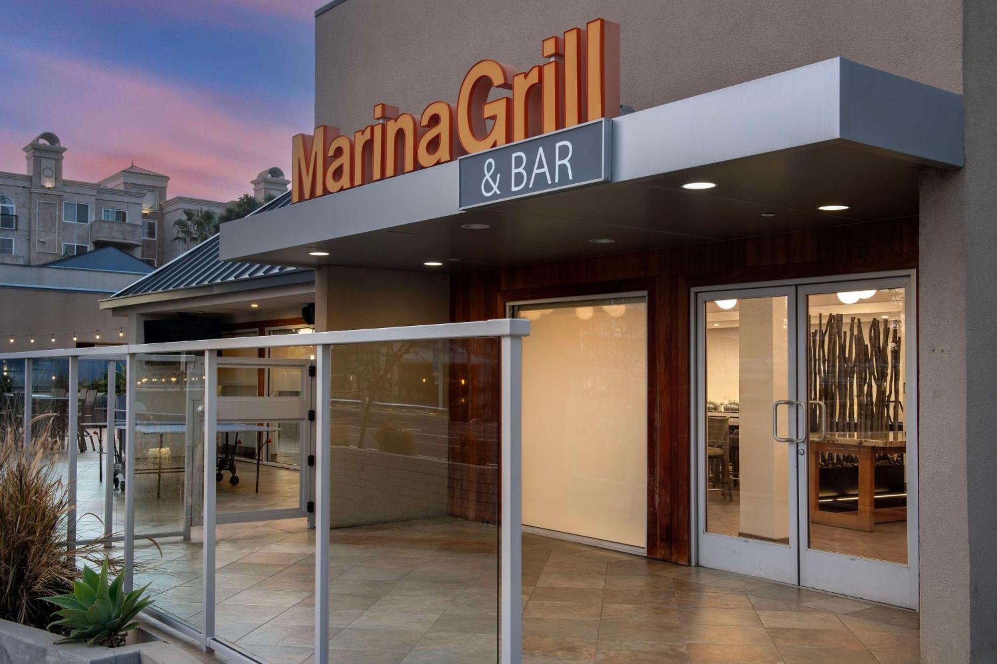 Hilton Garden Angeles Marina Del Rey 3*